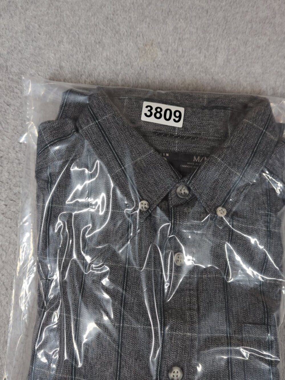 Mountain Hardwear Shirt Men's Medium Gray Plaid Long Sleeve Hiking Camping - Picture 8 of 8